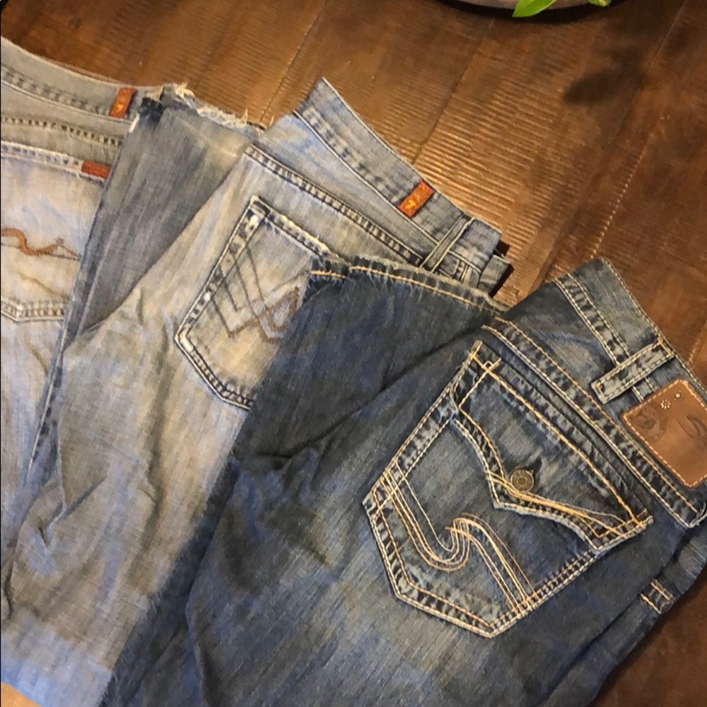LOT OF 3 men’s jeans 👖